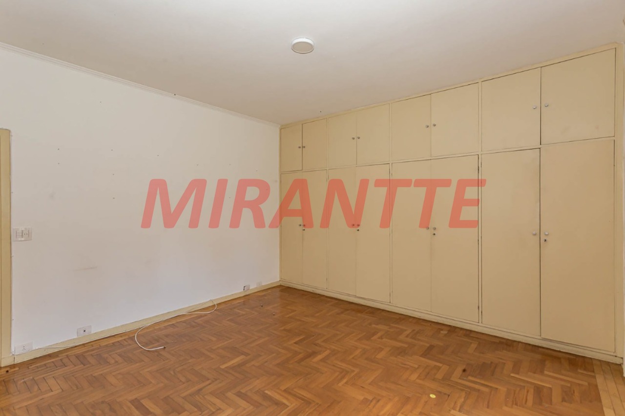 Sobrado de 237m² com 4 quartos em Cidade Monções