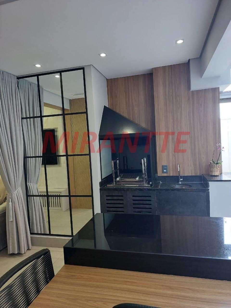 Apartamento de 122m² com 2 quartos em Santana