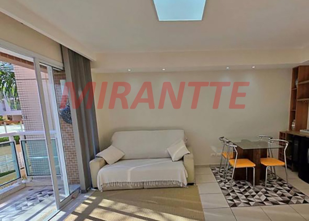 Apartamento de 80m² com 2 quartos em Parque Enseada