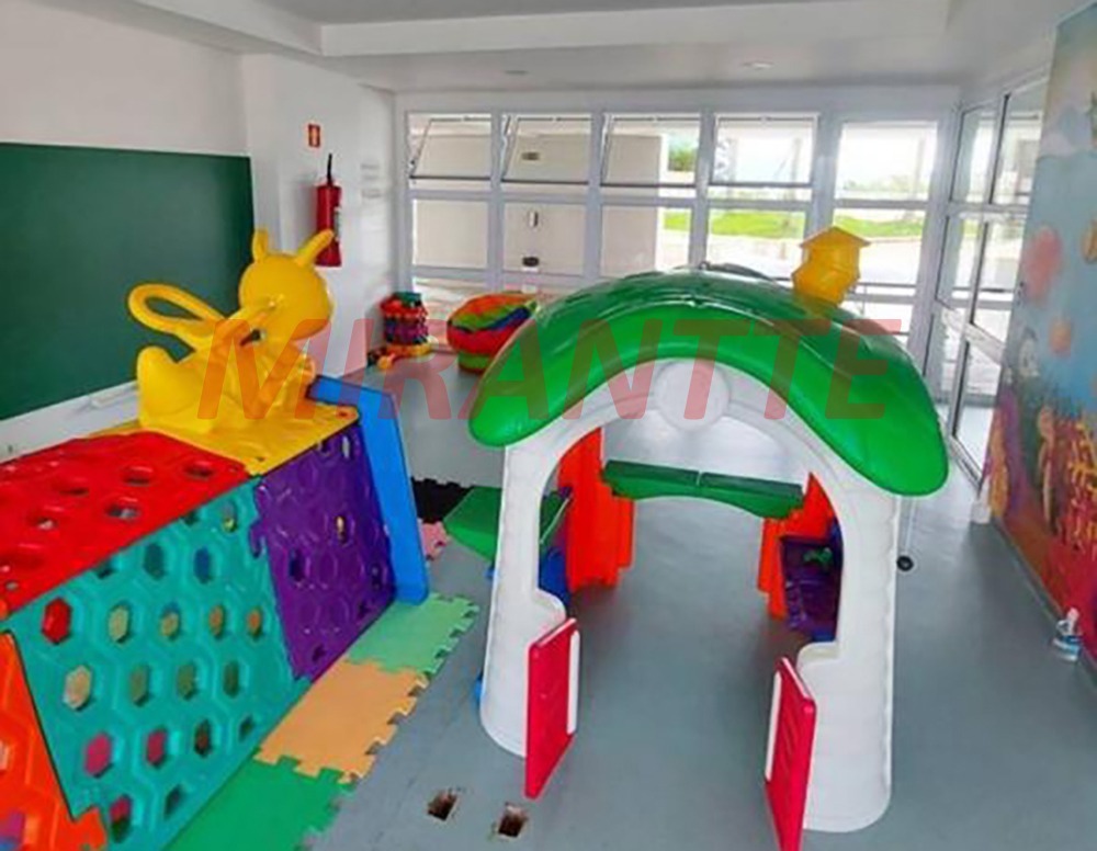 Apartamento de 80m² com 2 quartos em Parque Enseada