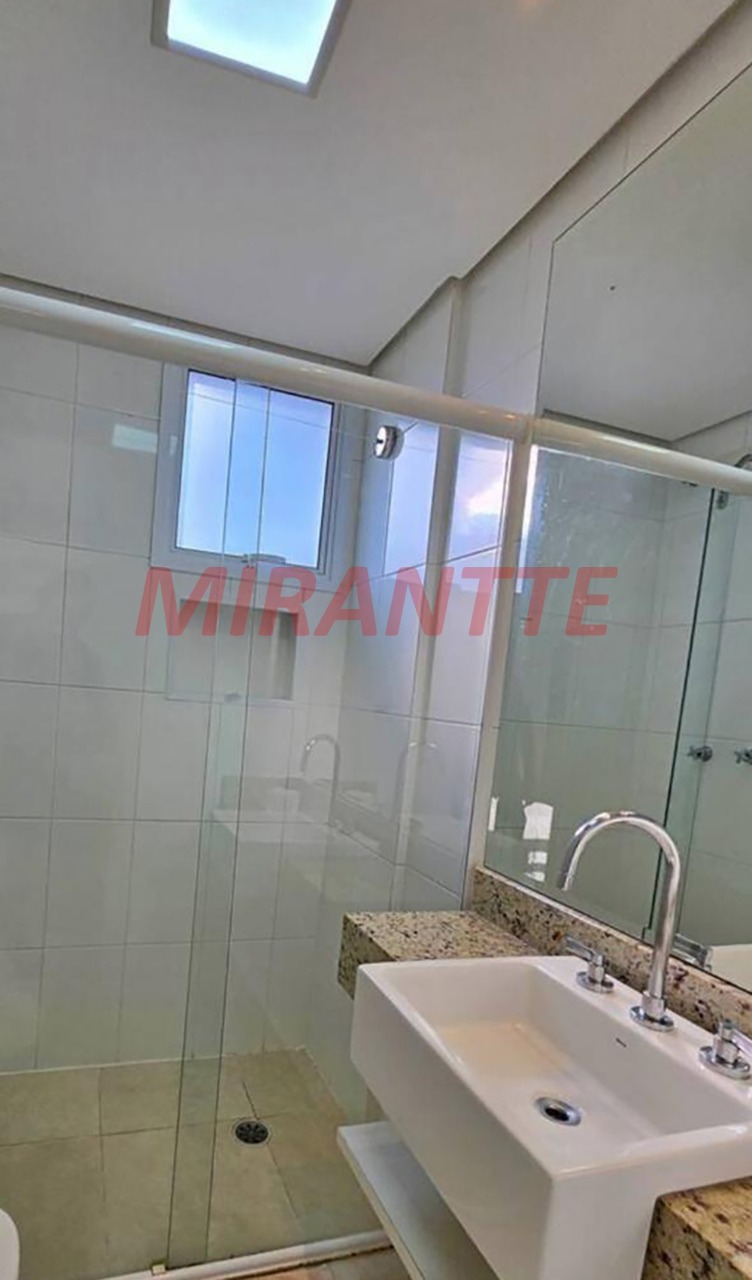 Apartamento de 80m² com 2 quartos em Parque Enseada