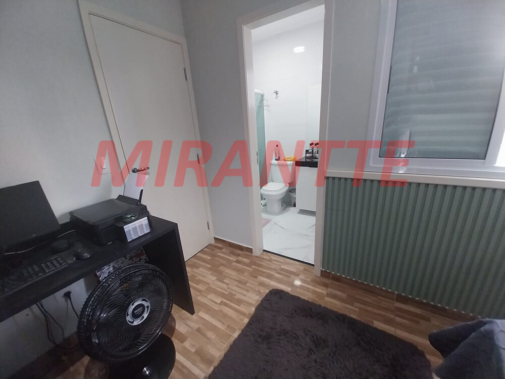 Cond. fechado de 66m² com 2 quartos em Vila Mazzei