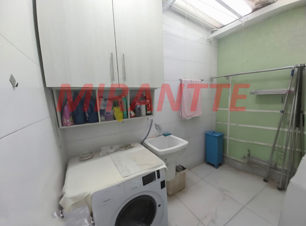 Cond. fechado de 66m² com 2 quartos em Vila Mazzei