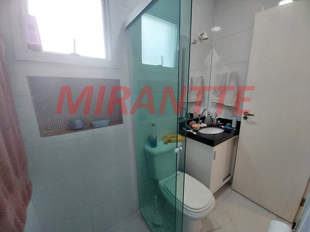 Cond. fechado de 66m² com 2 quartos em Vila Mazzei