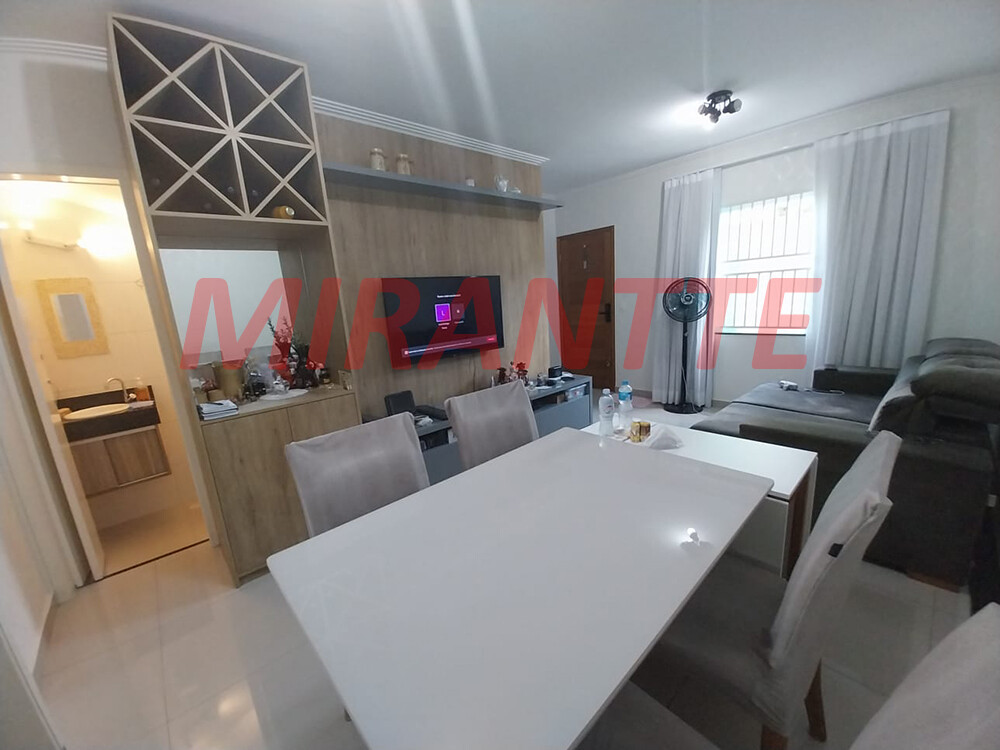 Cond. fechado de 66m² com 2 quartos em Vila Mazzei