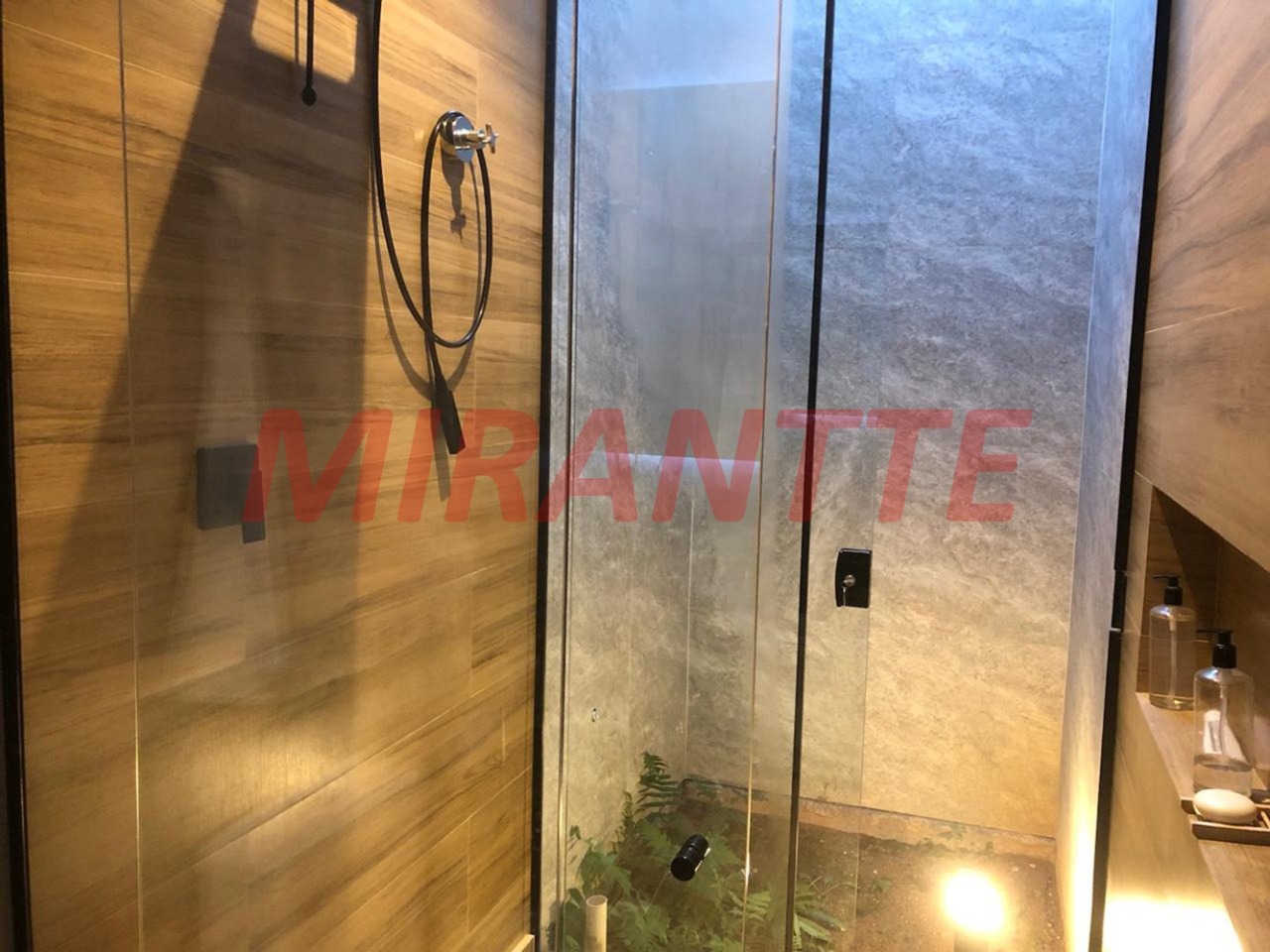 Cond. fechado de 304m² com 3 quartos em Alto de São Alto de São FranciscoFrancisco