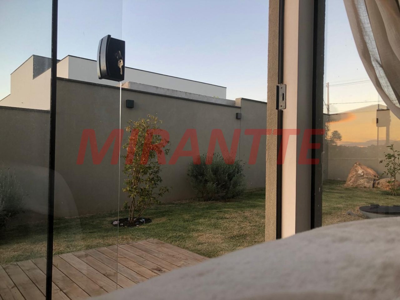 Cond. fechado de 304m² com 3 quartos em Alto de São Alto de São FranciscoFrancisco