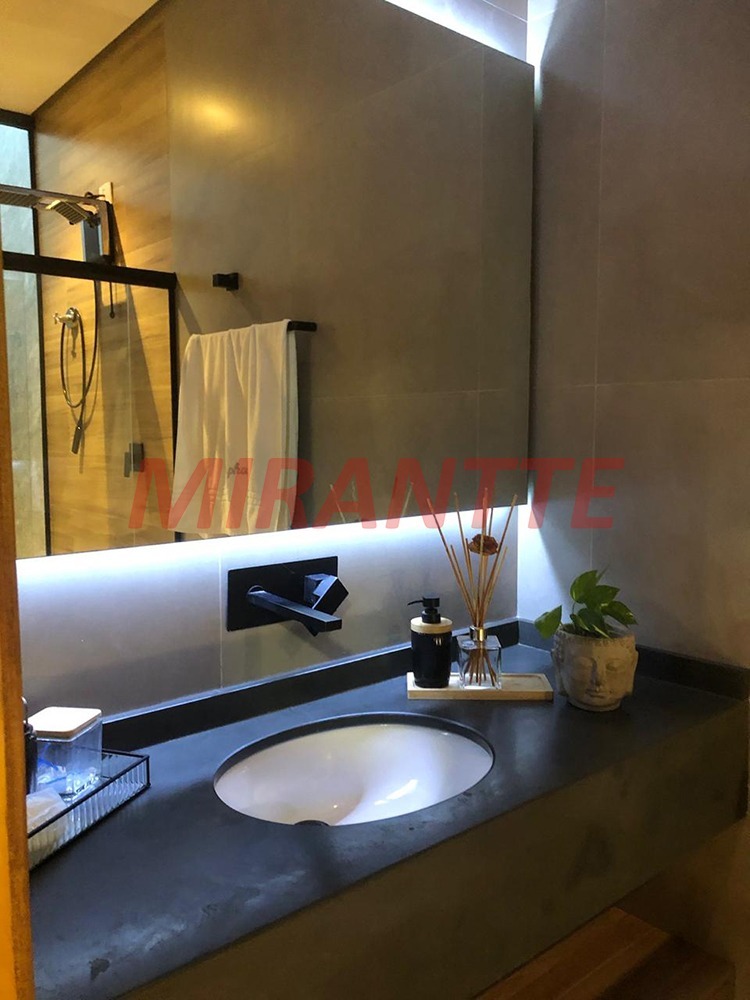 Cond. fechado de 304m² com 3 quartos em Alto de São Alto de São FranciscoFrancisco