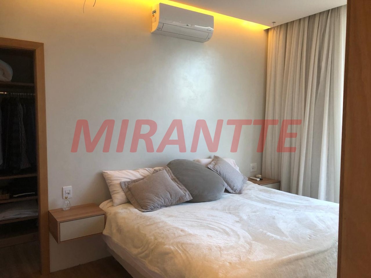 Cond. fechado de 304m² com 3 quartos em Alto de São Alto de São FranciscoFrancisco