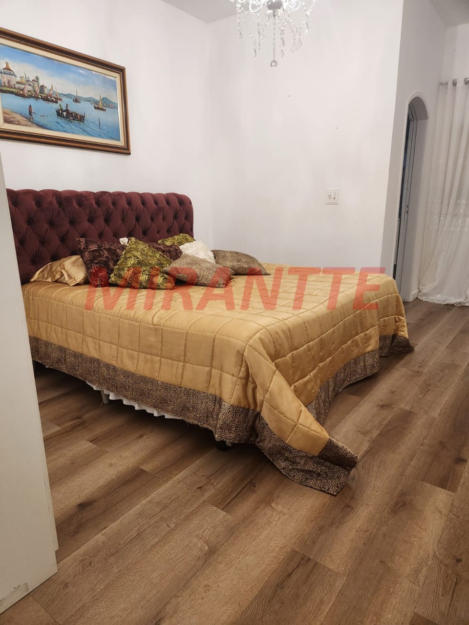 Cond. fechado de 500m² com 4 quartos em Caraguata