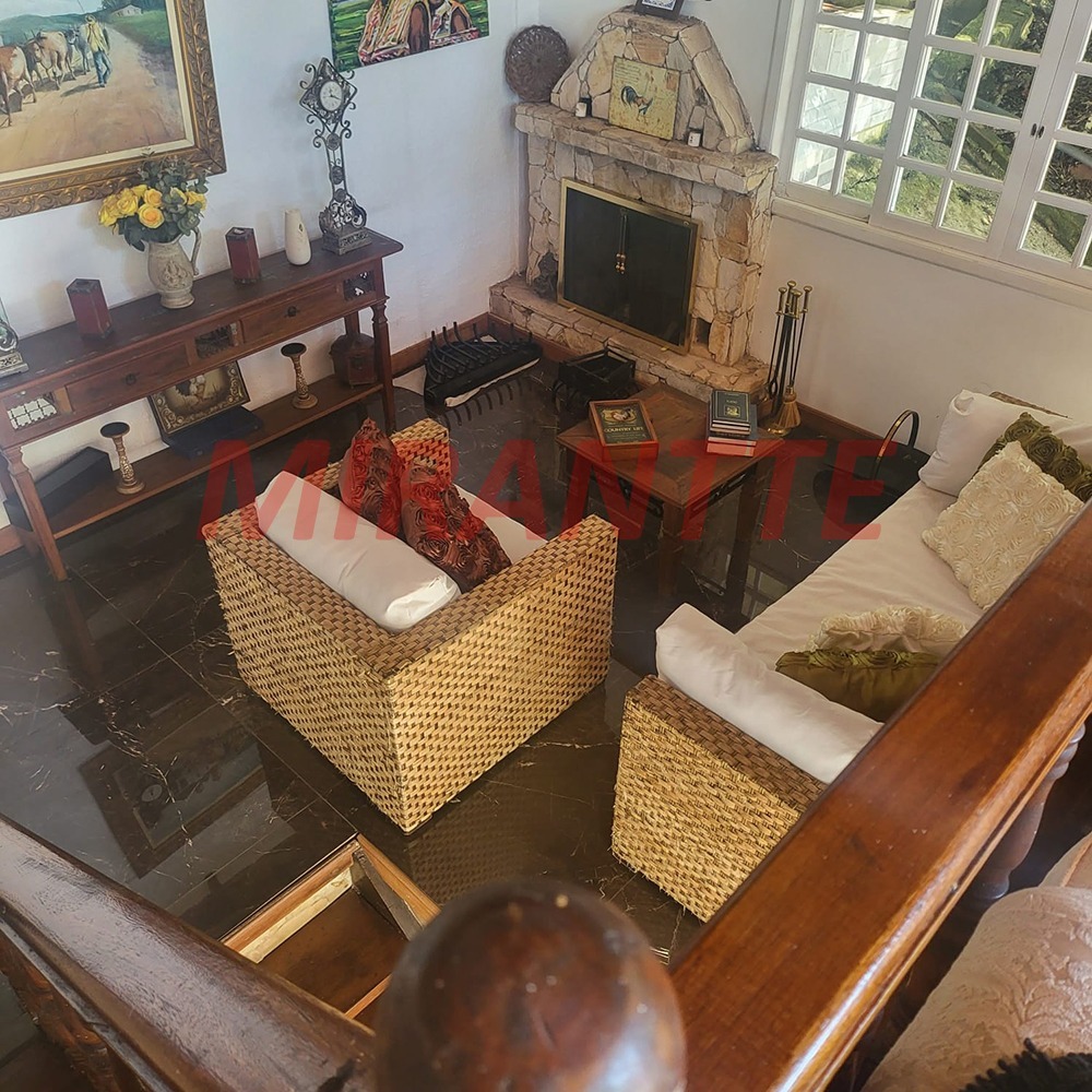 Cond. fechado de 500m² com 4 quartos em Caraguata