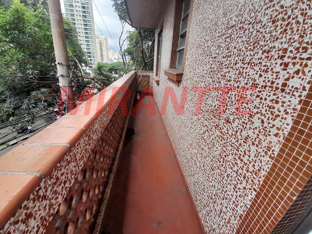 Comercial de 1600m² em Santa Teresinha