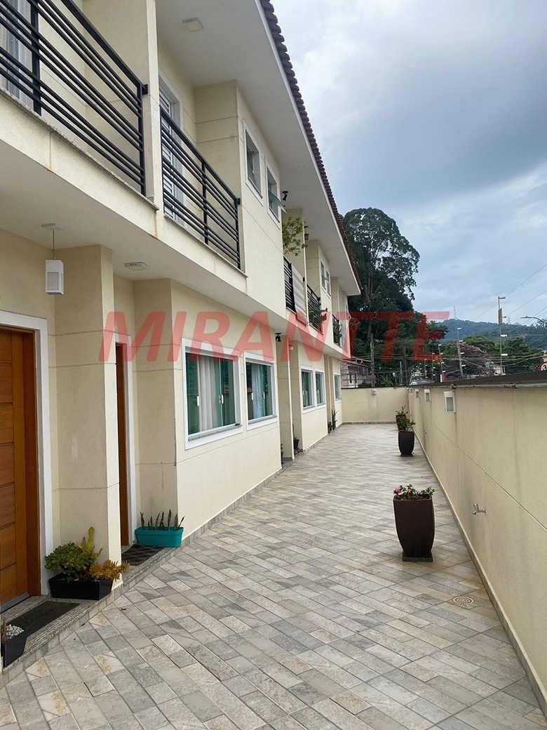 Cond. fechado de 97m² com 3 quartos em Vila Rosa