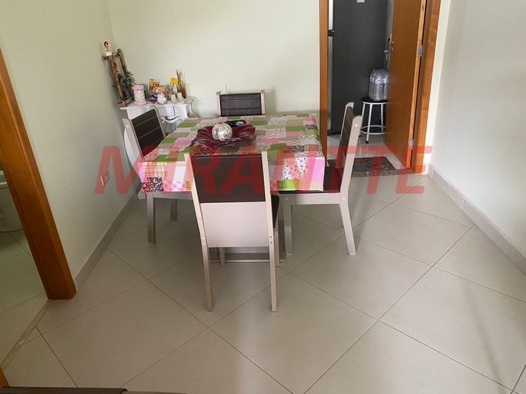 Cond. fechado de 97m² com 3 quartos em Vila Rosa