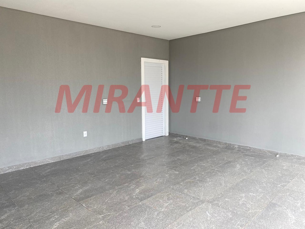 Cond. fechado de 185m² com 2 quartos em Ninho Verde