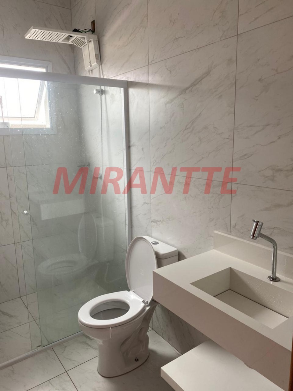 Cond. fechado de 185m² com 2 quartos em Ninho Verde