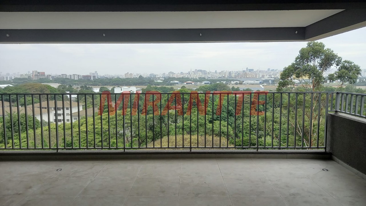 Apartamento de 178m² com 3 quartos em Santana