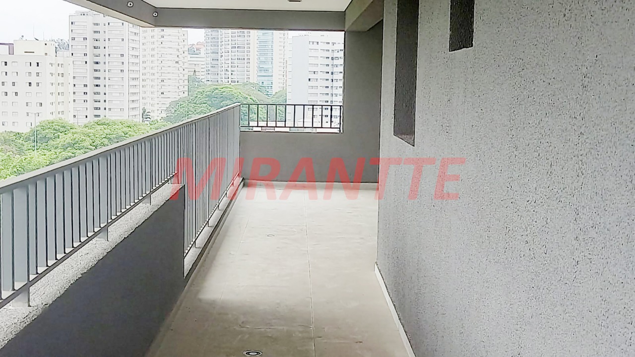 Apartamento de 178m² com 3 quartos em Santana
