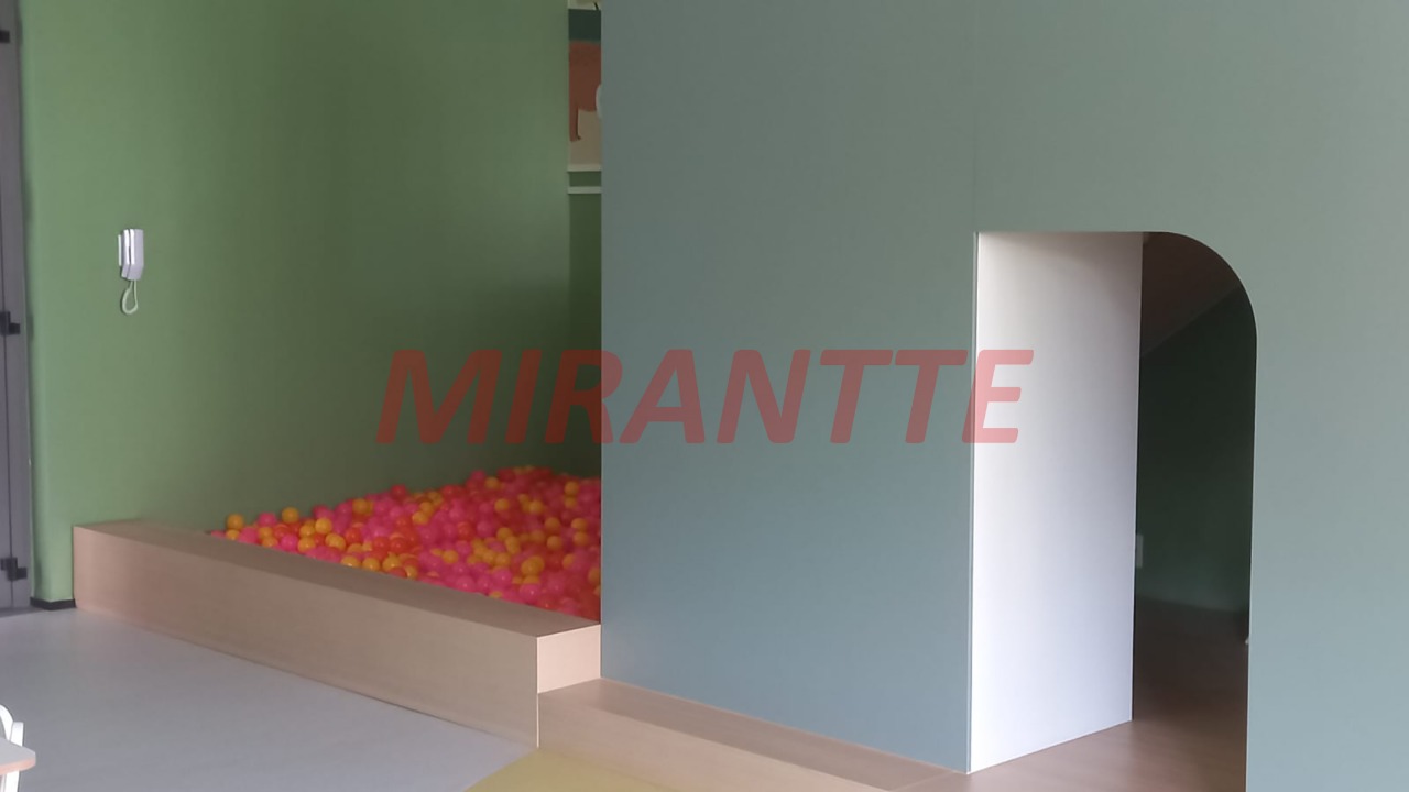 Apartamento de 178m² com 3 quartos em Santana