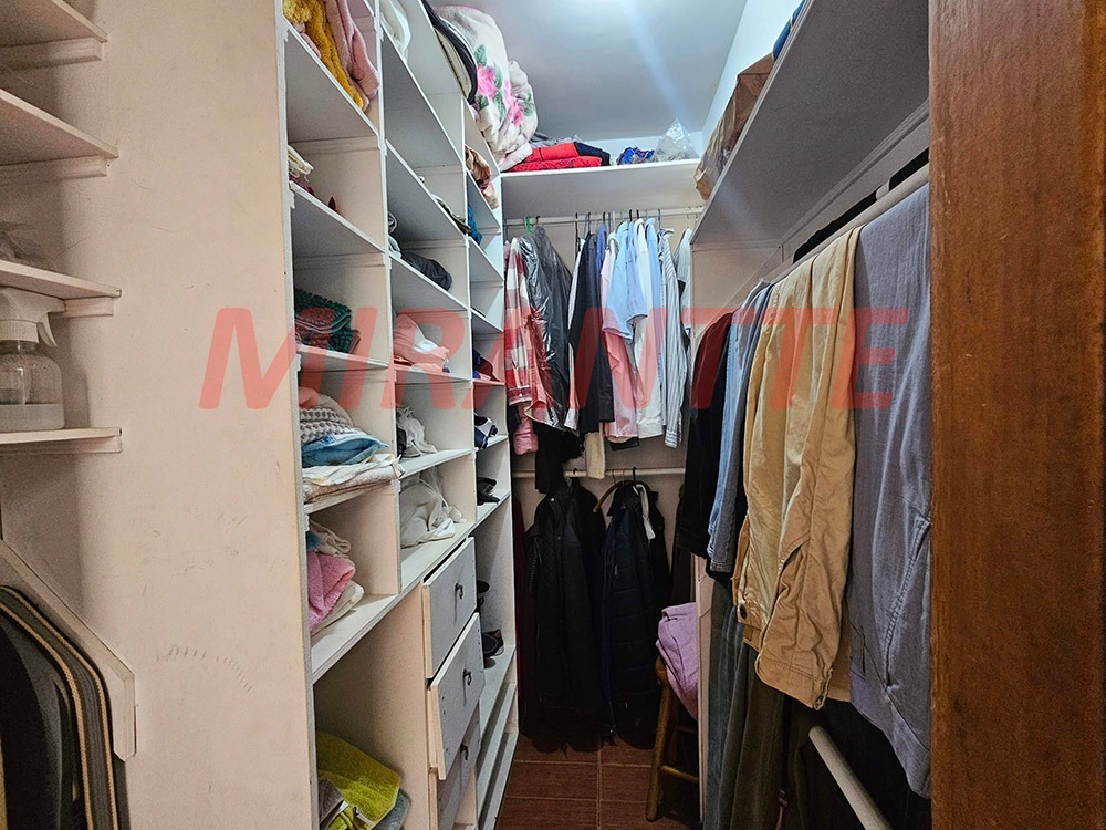 Cond. fechado de 358.15m² com 4 quartos em São Vicente