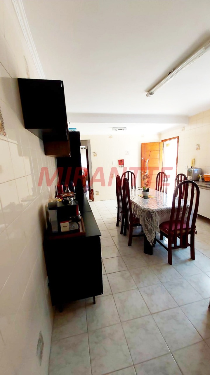 Sobrado de 300m² com 3 quartos em Jardim Oriental