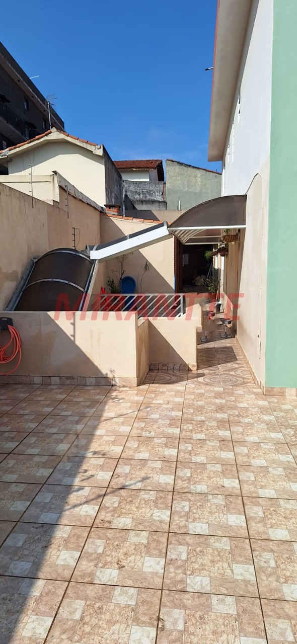 Sobrado de 300m² com 3 quartos em Jardim Oriental