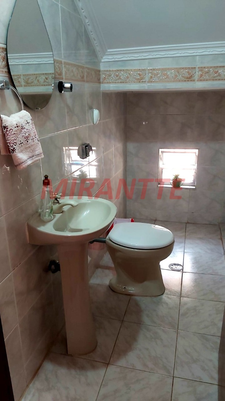 Sobrado de 300m² com 3 quartos em Jardim Oriental