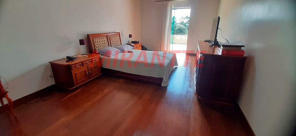 Casa terrea de 475.76m² com 4 quartos em Caraguata