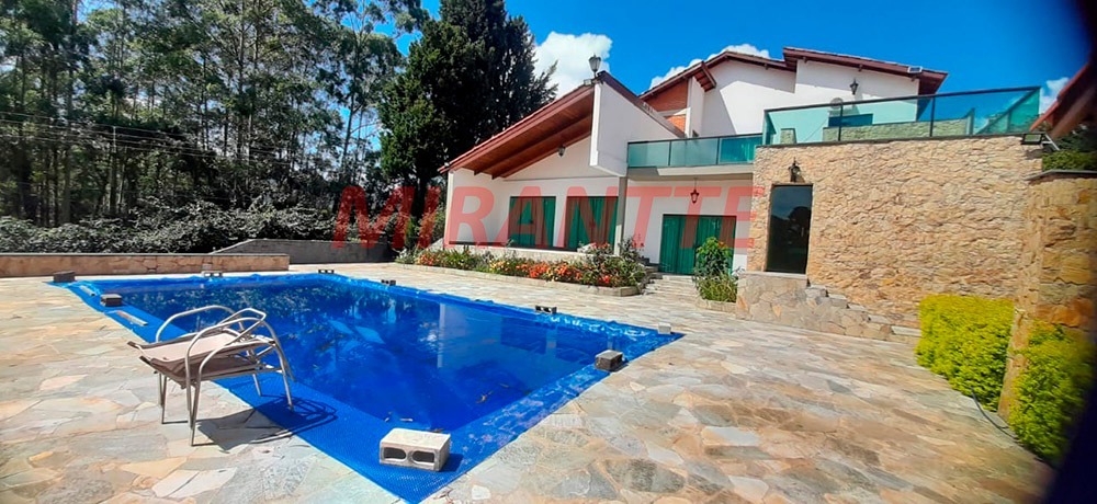 Casa terrea de 475.76m² com 4 quartos em Caraguata