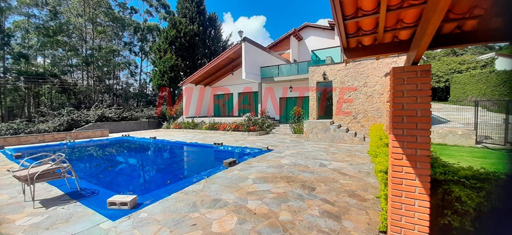 Casa terrea de 475.76m² com 4 quartos em Caraguata