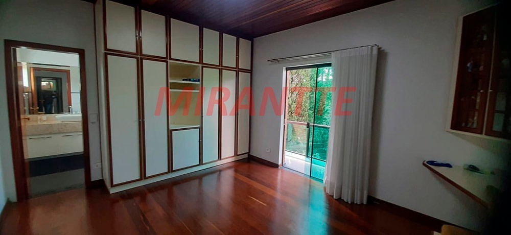 Casa terrea de 475.76m² com 4 quartos em Caraguata