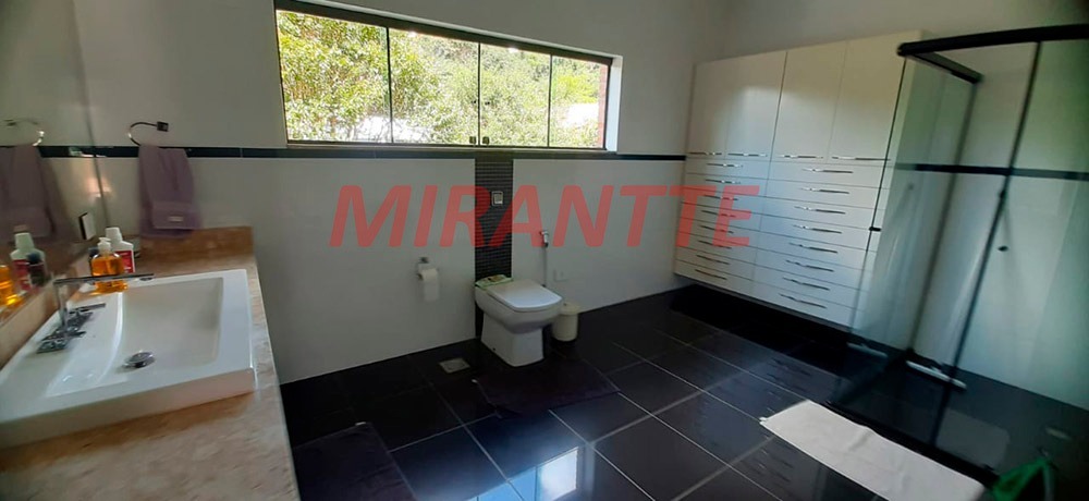 Casa terrea de 475.76m² com 4 quartos em Caraguata