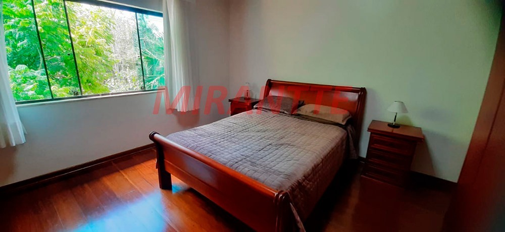 Casa terrea de 475.76m² com 4 quartos em Caraguata