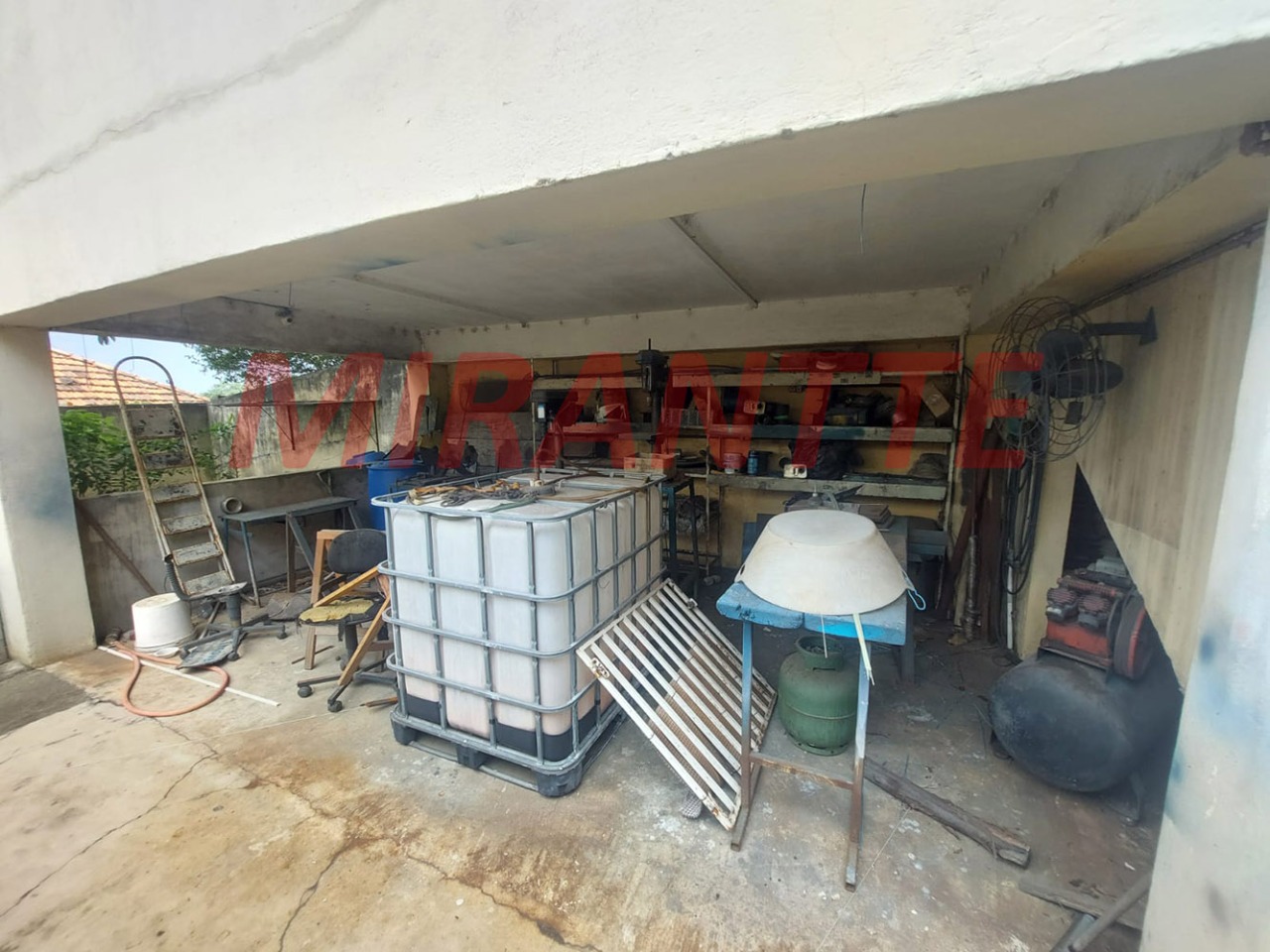 Sobrado de 207m² com 4 quartos em Vila Maria Alta