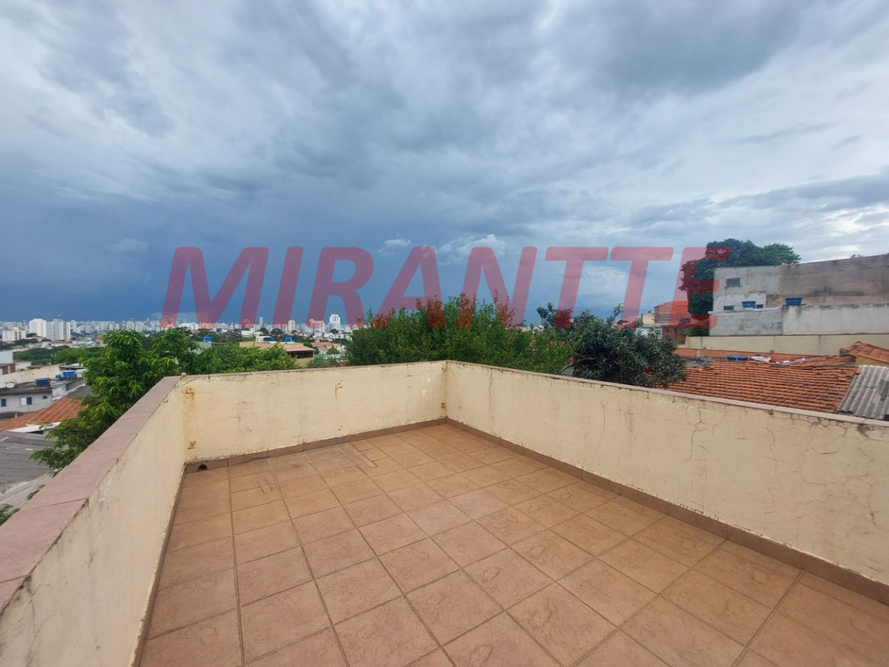 Sobrado de 207m² com 4 quartos em Vila Maria Alta