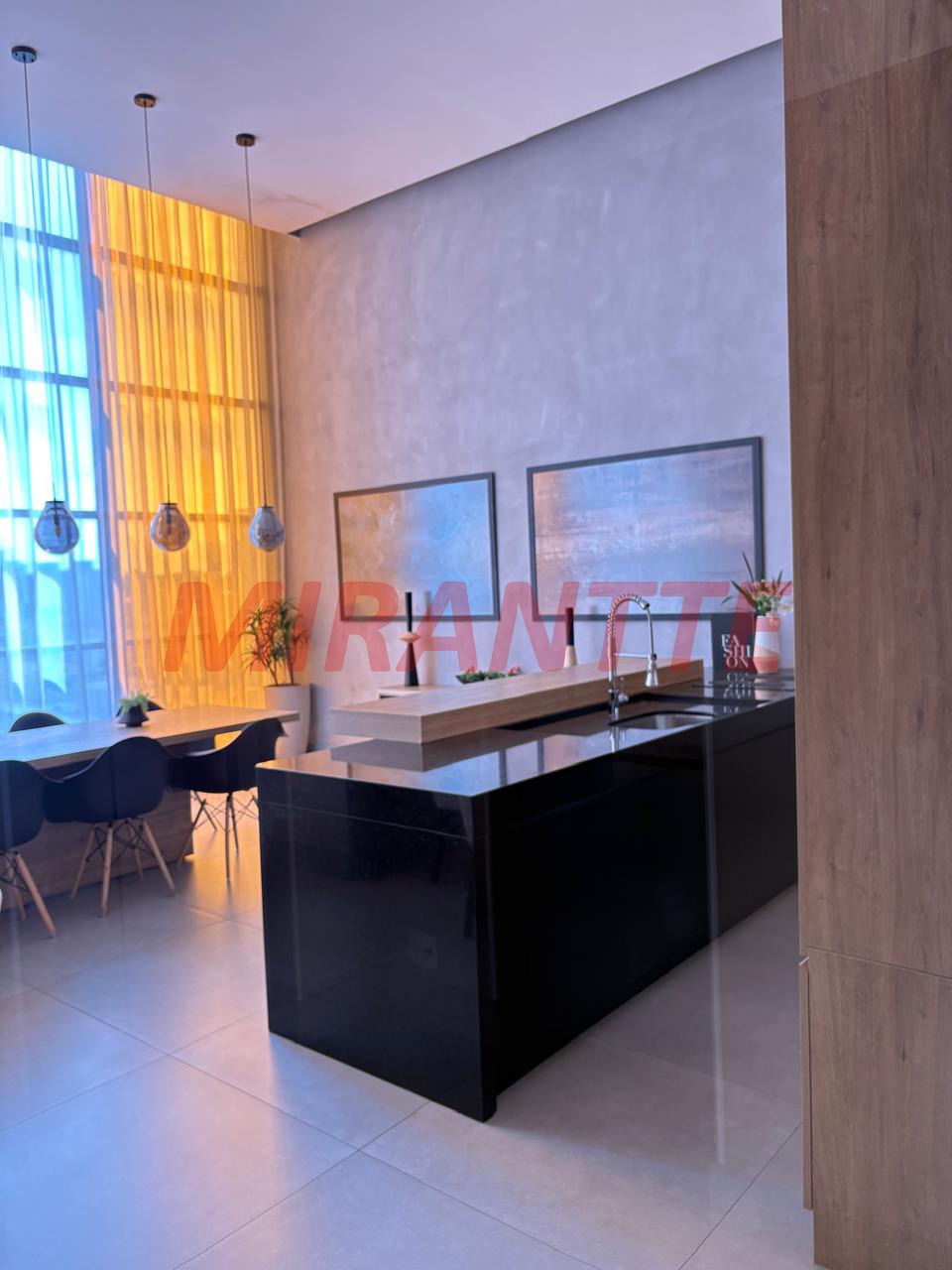 Apartamento de 72m² com 2 quartos em Vila Esperanca