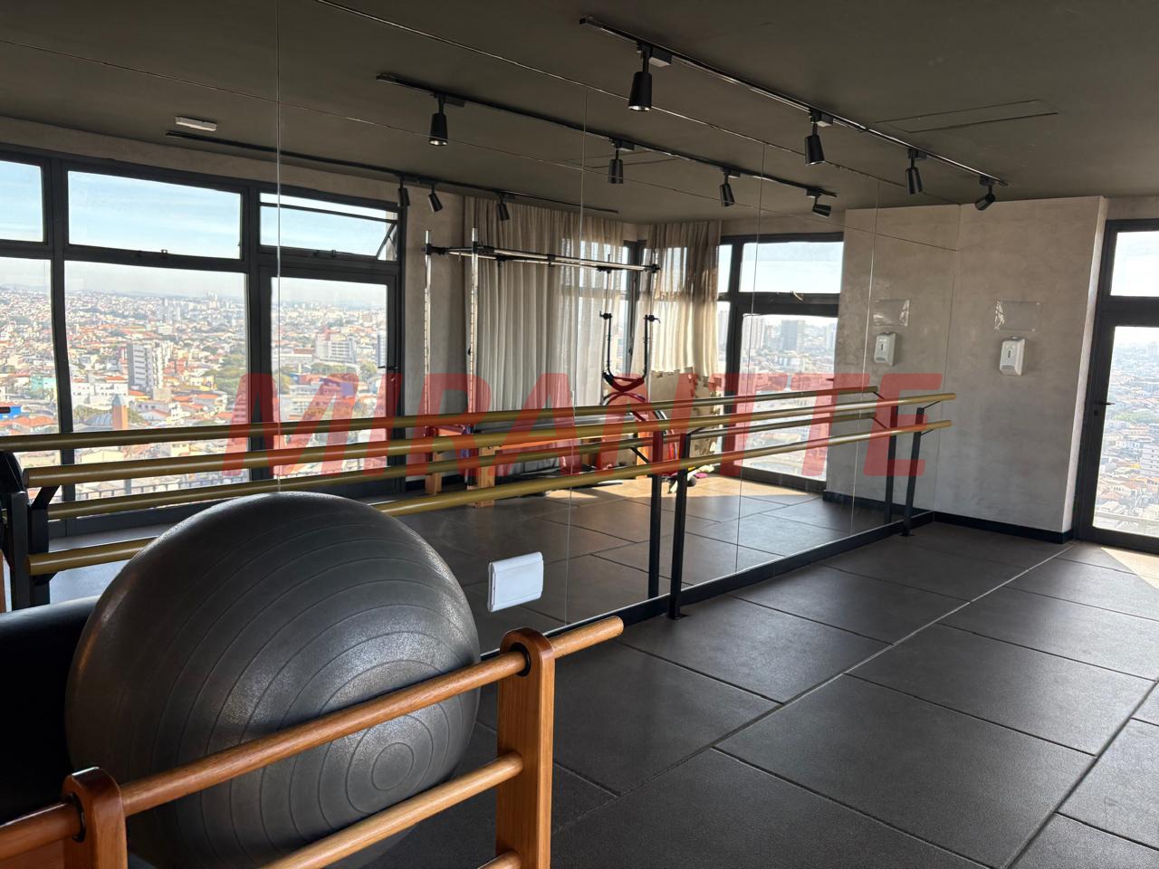 Apartamento de 72m² com 2 quartos em Vila Esperanca