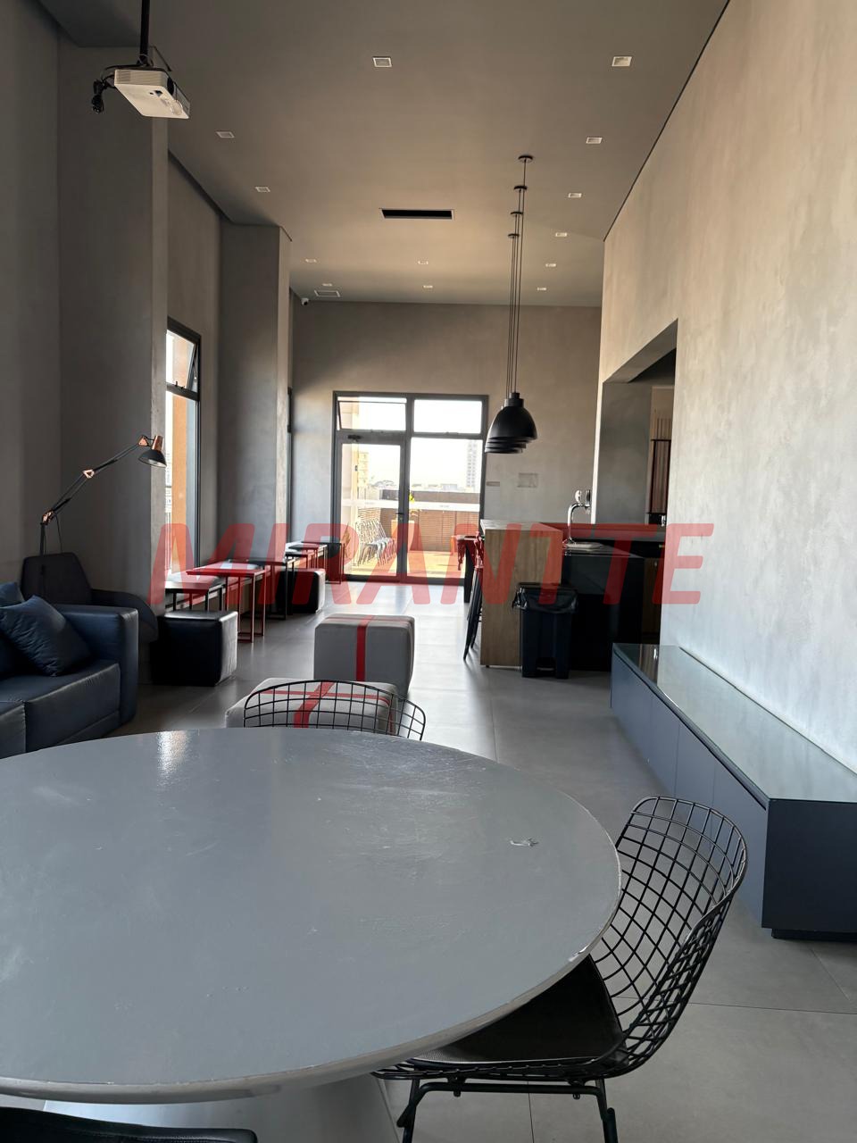 Apartamento de 72m² com 2 quartos em Vila Esperanca