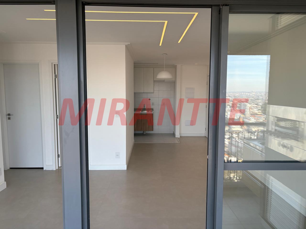 Apartamento de 72m² com 2 quartos em Vila Esperanca