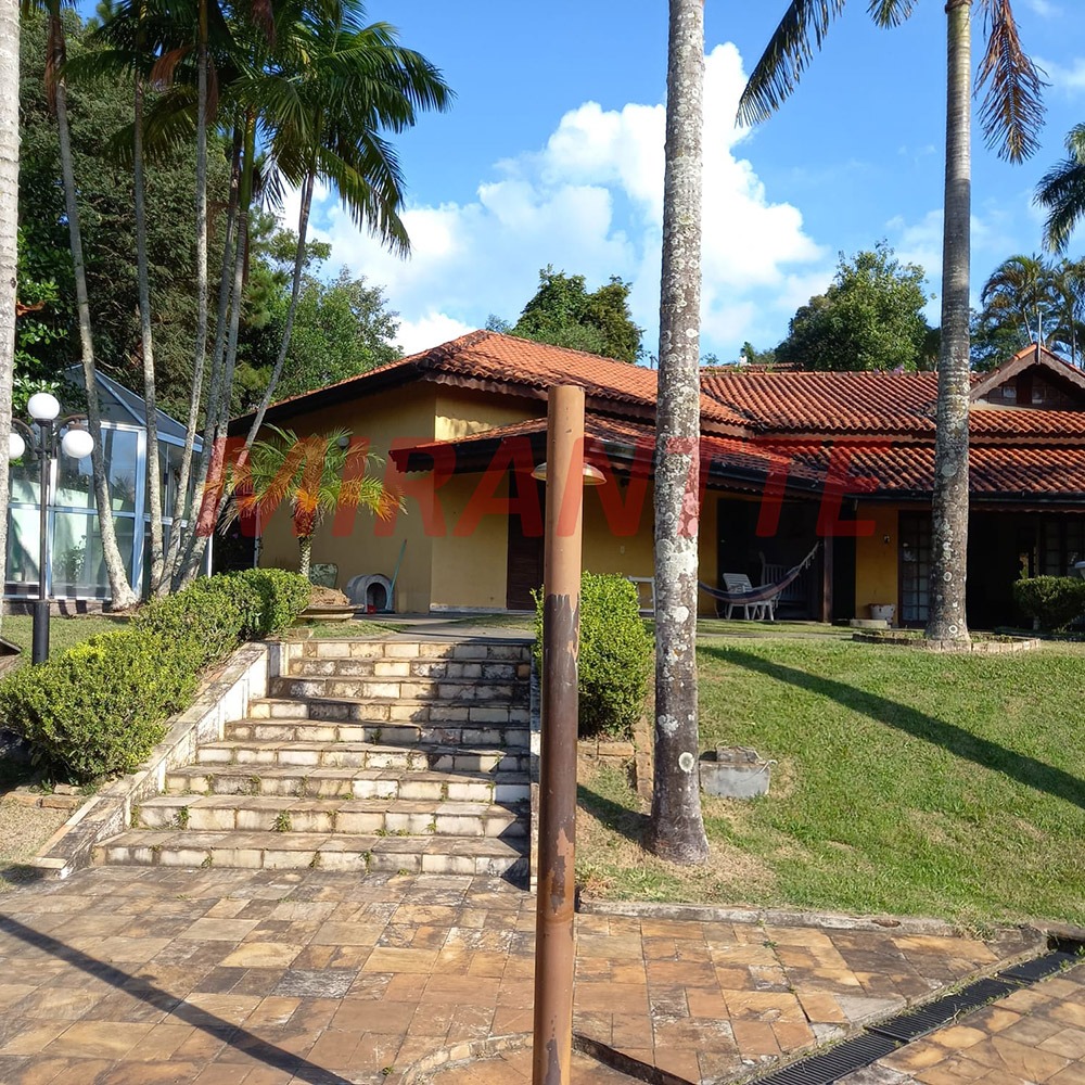 ChÁcara de 464.03m² com 5 quartos em Loteamento Champs Privés
