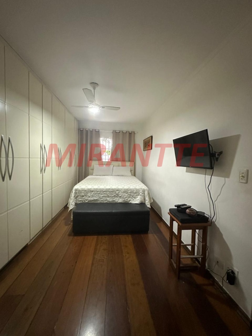 Casa terrea de 210m² com 4 quartos em Bortolândia