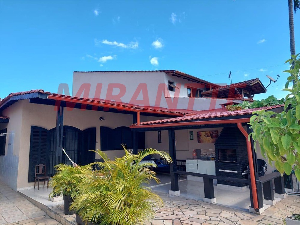 Casa terrea de 210m² com 4 quartos em Bortolândia