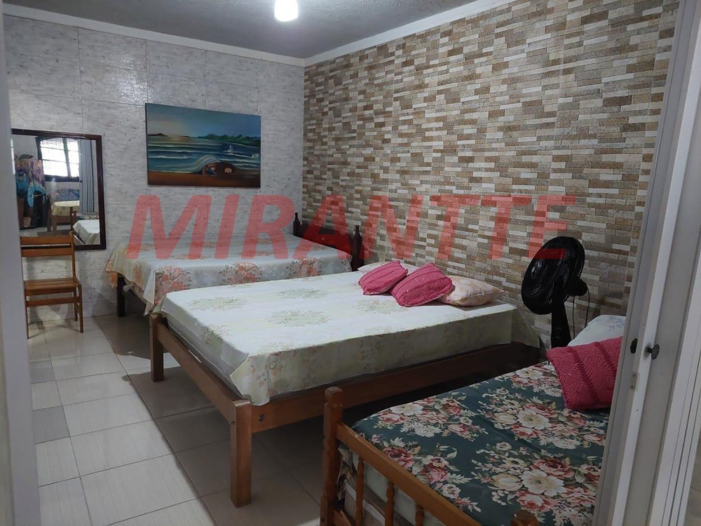 Casa terrea de 210m² com 4 quartos em Bortolândia