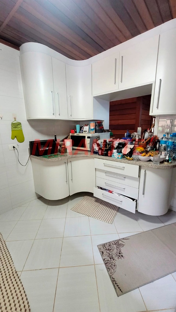 Casa terrea de 202.3m² com 3 quartos em Serra da Cantareira