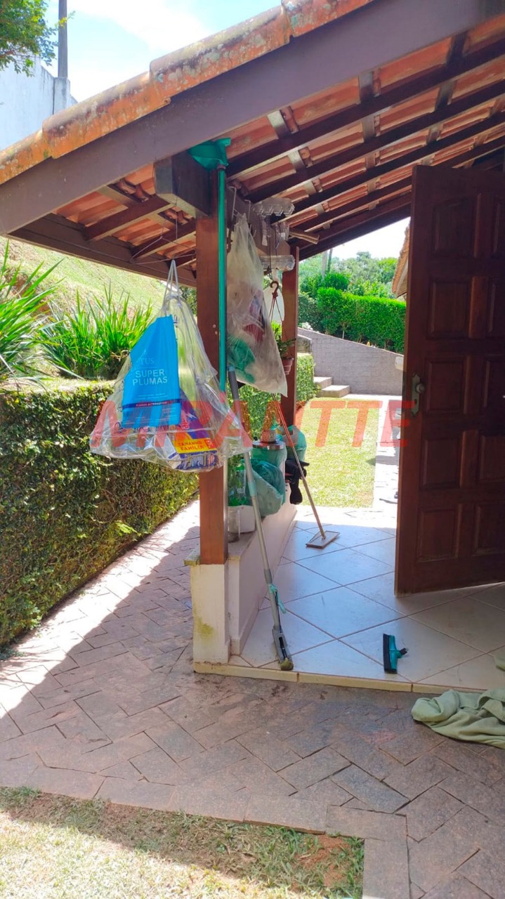 Casa terrea de 202.3m² com 3 quartos em Serra da Cantareira