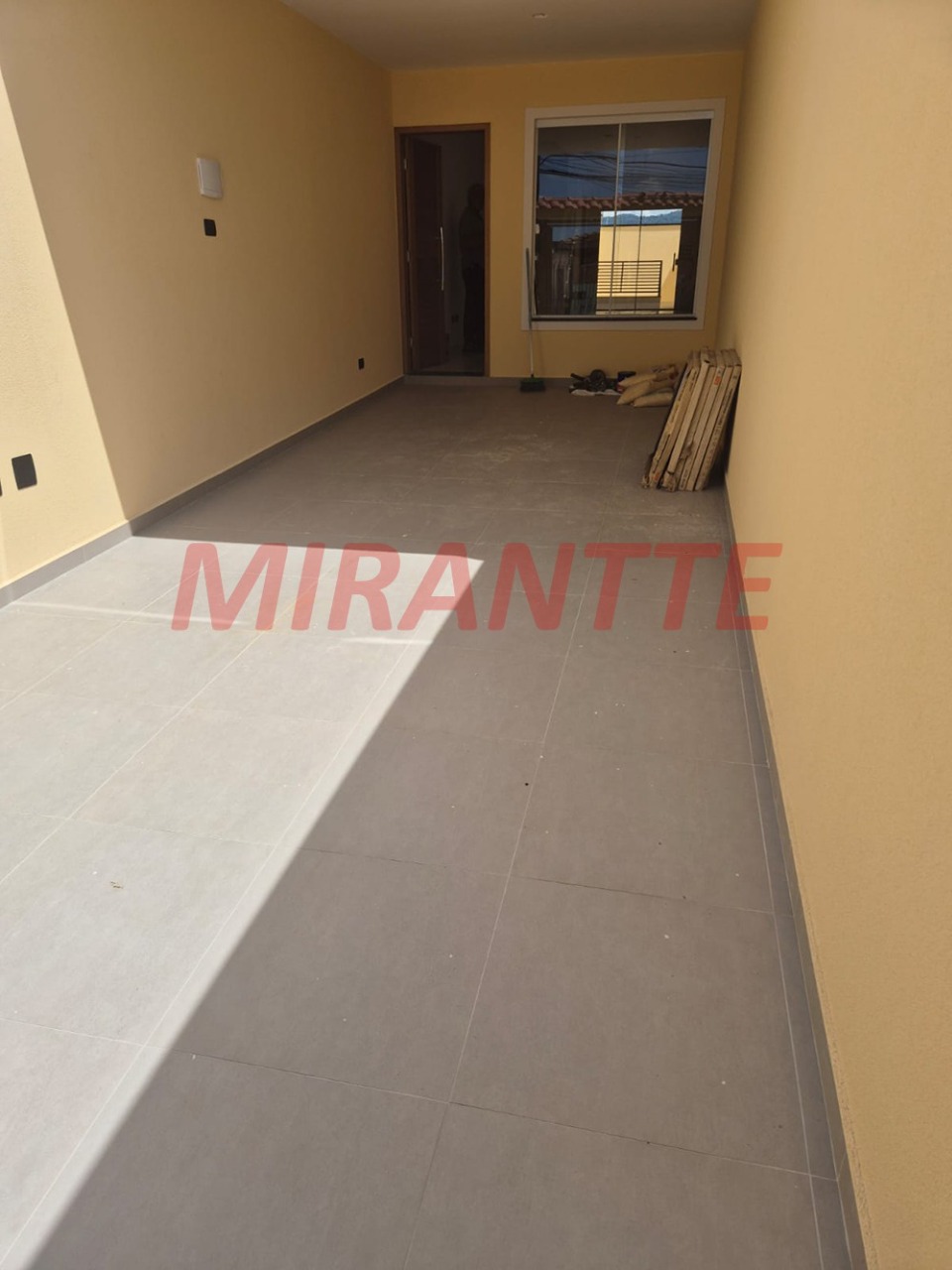 Sobrado de 134.37m² com 3 quartos em Vila Nivi