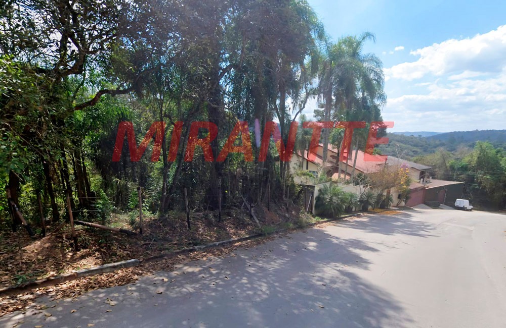 Terreno de 0m² em Caraguata
