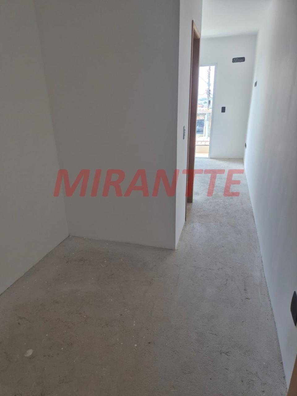Sobrado de 145.3m² com 3 quartos em Vila Nivi