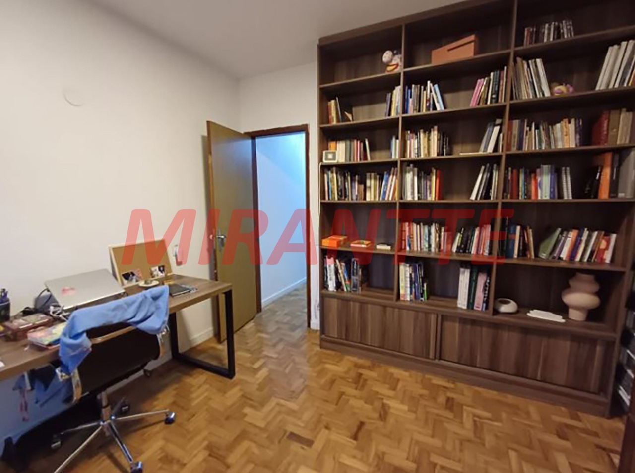 Sobrado de 172m² com 3 quartos em Santa Teresinha