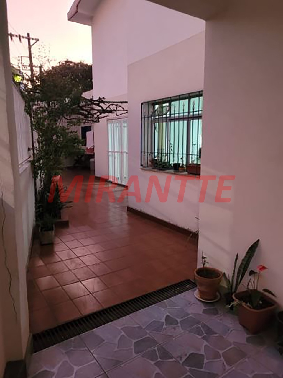 Sobrado de 172m² com 3 quartos em Santa Teresinha